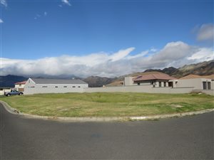 582 m² Land available in Fairview Golf Estate