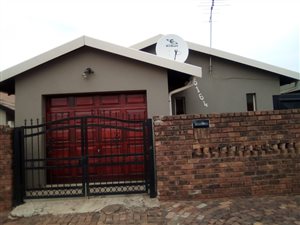 3 Bed House in Daveyton