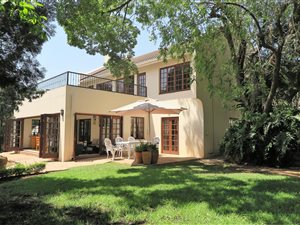 4 Bed House in Lonehill