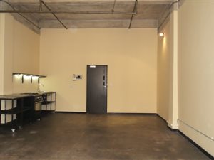 Studio apartment in City & Suburban (Maboneng)