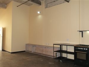 Studio apartment in City & Suburban (Maboneng)