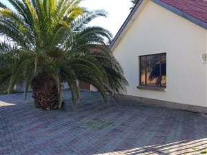 5 Bed House in Dobson