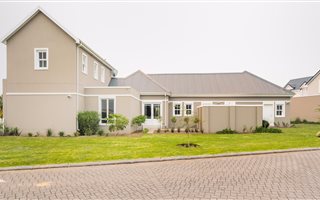 3 Bedroom House in Kingswood Golf Estate