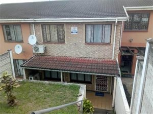 3 Bed House in Newlands West