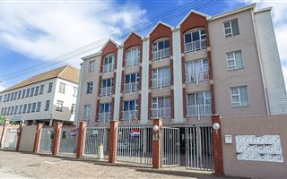 3 Bedroom Apartment in Grahamstown Central