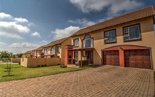 3 Bedroom House in Glen Marais