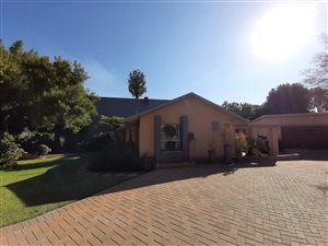 157 m² Commercial space in Waterkloof Ridge