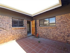 4 Bedroom Townhouse in Pioneer Park