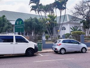 594 m² Commercial space in Essenwood