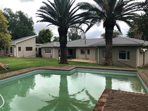4 Bed House in Bayswater