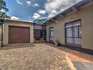 4 Bed House in Bonaero Park
