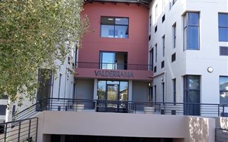 77 m² Office Space in Somerset Ridge