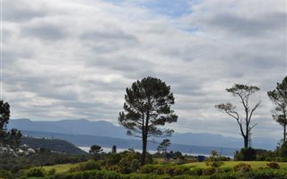 998 m² Land available in Robberg Ridge