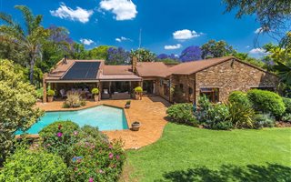 4 Bedroom House in Cresta