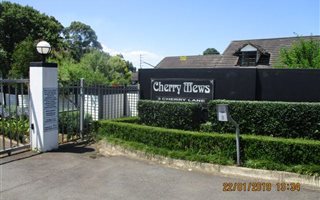 3 Bedroom Simplex in Hilton