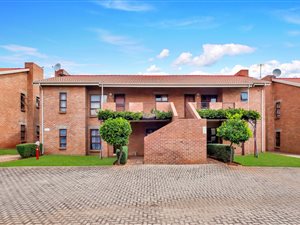 3 Bed Apartment in Amorosa