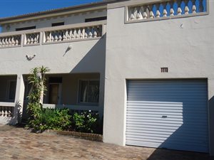 3 Bed Apartment in Crawford