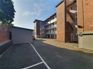 2 Bed Apartment in Westridge