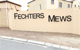 2 Bedroom Townhouse in Protea Heights