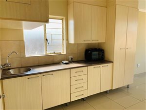 Bachelor apartment in Queenswood
