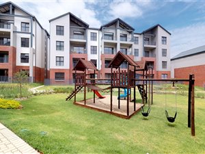 2 Bed Apartment in Carlswald Estate