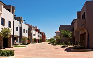 2 Bedroom Townhouse in Lombardy Estate