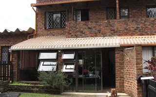 4 Bedroom Townhouse in Pumula