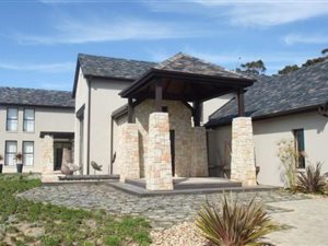 4 Bedroom House in Pezula Private Estate