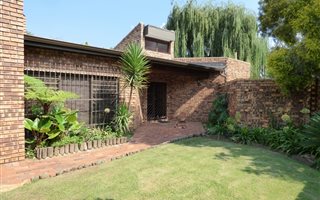 3 Bedroom House in Boat Lake Village