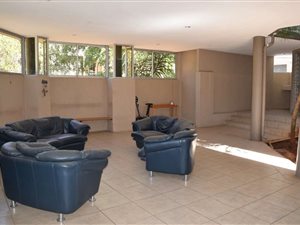 6 Bed House in Newlands
