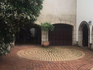 2 Bed Garden Cottage in Morningside