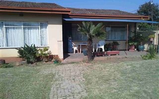 3 Bedroom House in Vanderbijlpark CW4