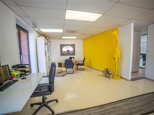 127 m² Office Space in Darrenwood