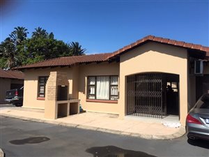 2 Bed Apartment in Shelly Beach