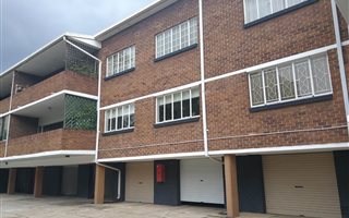 3 Bedroom Apartment in Illovo