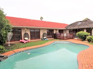 5 Bed House in Gonubie