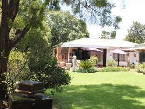 9 Bed House in Clubview