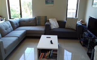 Bachelor apartment in Newlands
