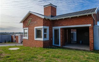 2 Bedroom Townhouse in Fairview
