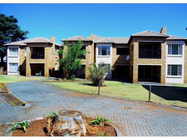 3 Bed Apartment To Rent In Lyttelton Manor Rr2380709