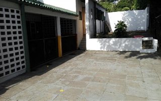 712 m² Commercial space in Newlands West