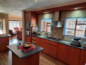 3 Bed House in Panorama