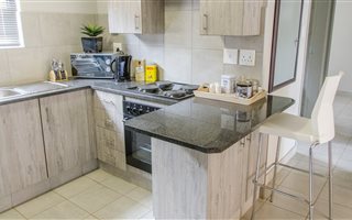 2 Bedroom Apartment in Willow Park Manor