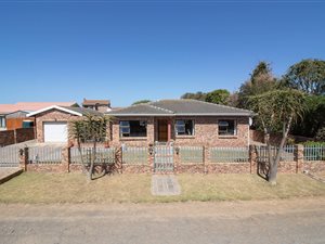 3 Bed House in Riversbend