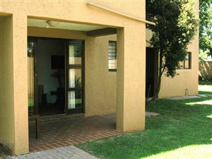 1 Bed Apartment in Waterkloof Ridge