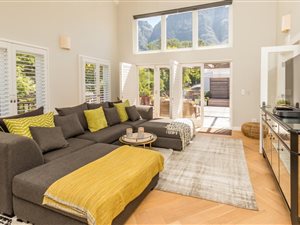 4 Bed House in Newlands