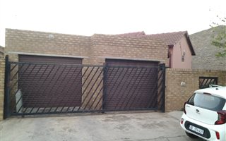 3 Bedroom House in Riverlea