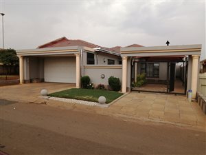 3 Bed House in Vosloorus