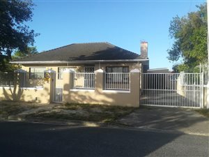 3 Bed House in Sybrand Park