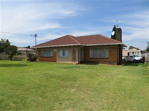 3 Bed House in Florida View